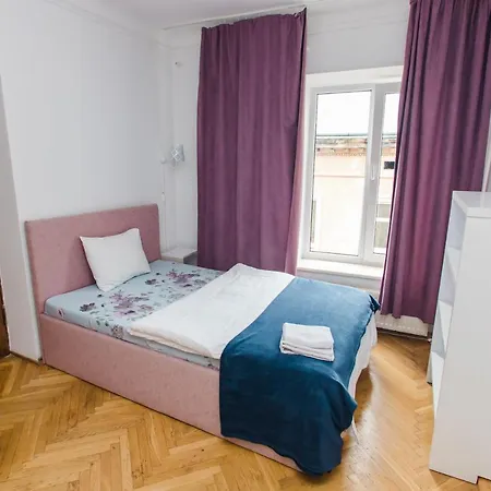 в центрі міста *